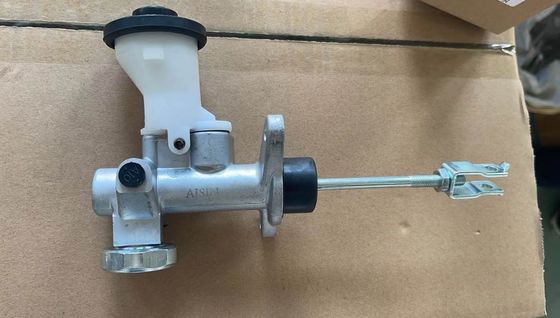 3141060590 NUWE 31410-60590 CLUTCH MASTER CYLINDER VAN LAND CRUISER 100 SERIE 31410-60590 VAN LAND CRUISER 100 1998-2007 HZJ10