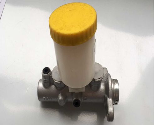 OEM 46010-25g00 Cylinder ASSY OEM # 46010-25G00 Brake Master Cylinder 46010-25G00 Fits voor PICK UP (D21) 2.4 2.5 2.7 4WD Brake Master Cylinder Pump 46010-25G00 Voor Nissan Navara Pickup 1986-2008