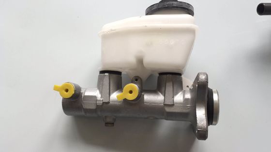 47201-60540 47201-60570 FITS TOYOTA 47201-60540 Onderstel van de remmeestercilinder 1FZFE FZJ80L-GNPEKA 1992-1995