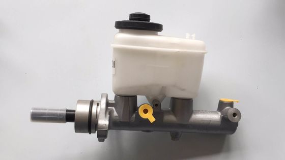 47201-60720 Brake Master Cylinder FITS TOYOTA LAND CRUISER 100 FZJ10# HDJ100 UZJ100 HZJ105 DSL2 FEI TD2 Brake Master Cylinder subassembly FZJ100 FITS TOYOTA Land Cruiser FZJ100 UZJ100 HDJ100 OEM