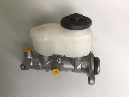 47201-38040 Automatisch remsysteem Remmeestercilinder OEM 47201-38040 FITS TOYOTA Remmeestercilinder FITS TOYOTA