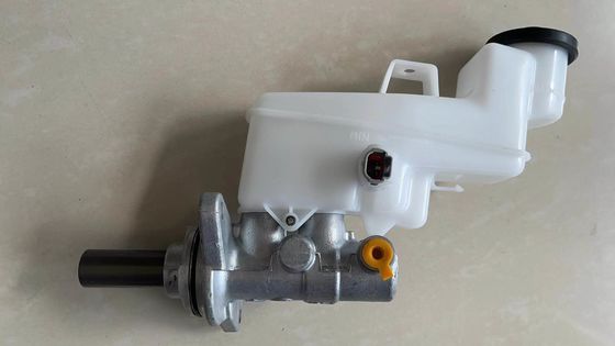 47201-06451 47201-06452 47201-06453 FITS TOYOTA 47201-06453 4720106453 CYLINDER SUB-ASSY, BREKEN AUTO PART Brekmeestercilinder FITS TOYOTA ACV51 ASV50 47201-06452 47201-06451 47201-33630