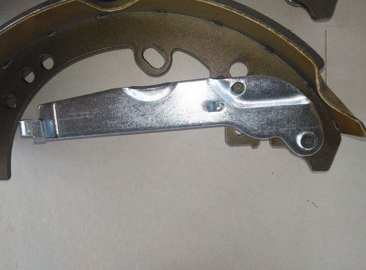 De Remschoenenvervanging FN2809 van de Fortuner04495-ok070 Trommel